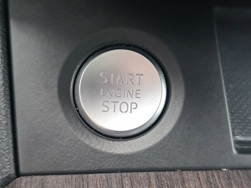 Certified 2022 Audi Q5 2.0T Premium w/ Convenience Package image 27