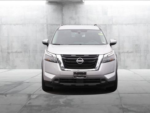 Certified 2025 Nissan Pathfinder SV AWD/4WD image 4