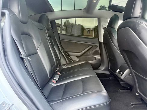 Used 2020 Tesla Model 3 Standard Range Plus image 15