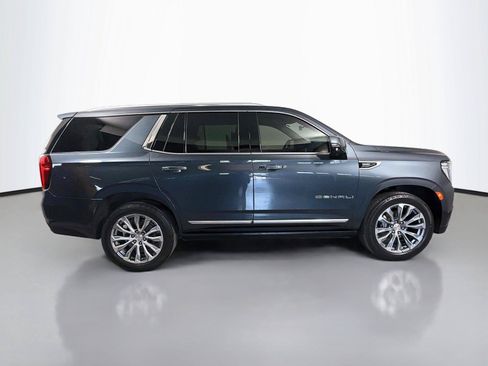 Used 2021 GMC Yukon Denali w/ Denali Premium Package AWD/4WD image 4