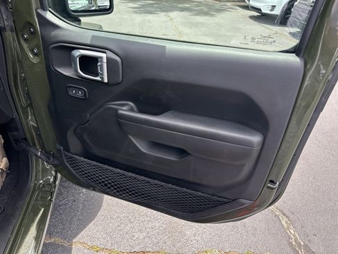 Used 2023 Jeep Wrangler Sport S AWD/4WD image 17