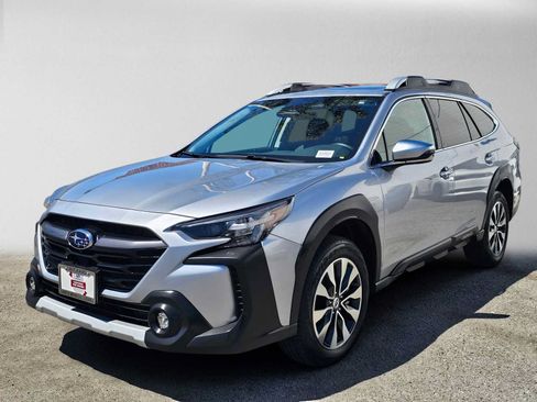 Certified 2024 Subaru Outback Touring AWD/4WD image 7