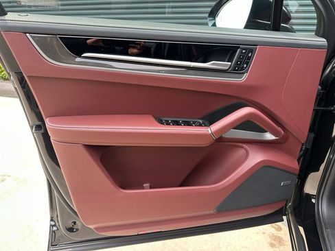 New 2026 Porsche Cayenne GTS AWD/4WD image 19