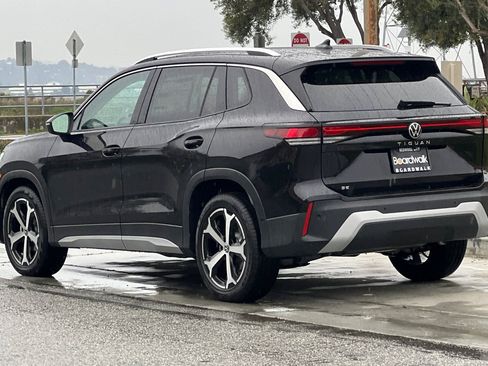 New 2026 Volkswagen Tiguan SE image 6
