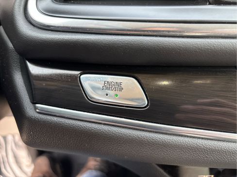 Used 2024 Buick Enclave Essence w/ Experience Buick Package image 32