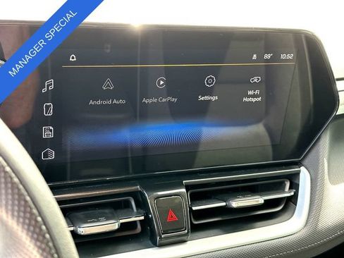 Used 2025 Chevrolet TrailBlazer LT AWD/4WD image 14