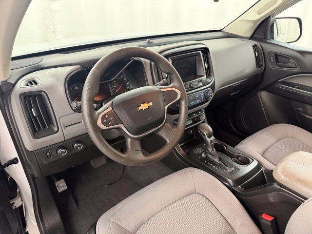 Used 2022 Chevrolet Colorado W/T w/ WT Convenience Package AWD/4WD image 10