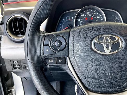 Used 2013 Toyota RAV4 XLE FWD image 10