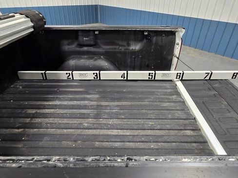 Used 2017 Chevrolet Silverado 1500 High Country image 42