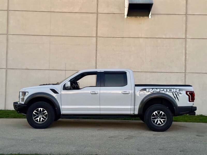 Used 2018 Ford F150 Raptor w/ Equipment Group 802A Luxury AWD/4WD image 6