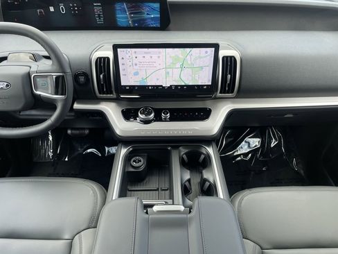 New 2026 Ford Expedition Active RWD image 15