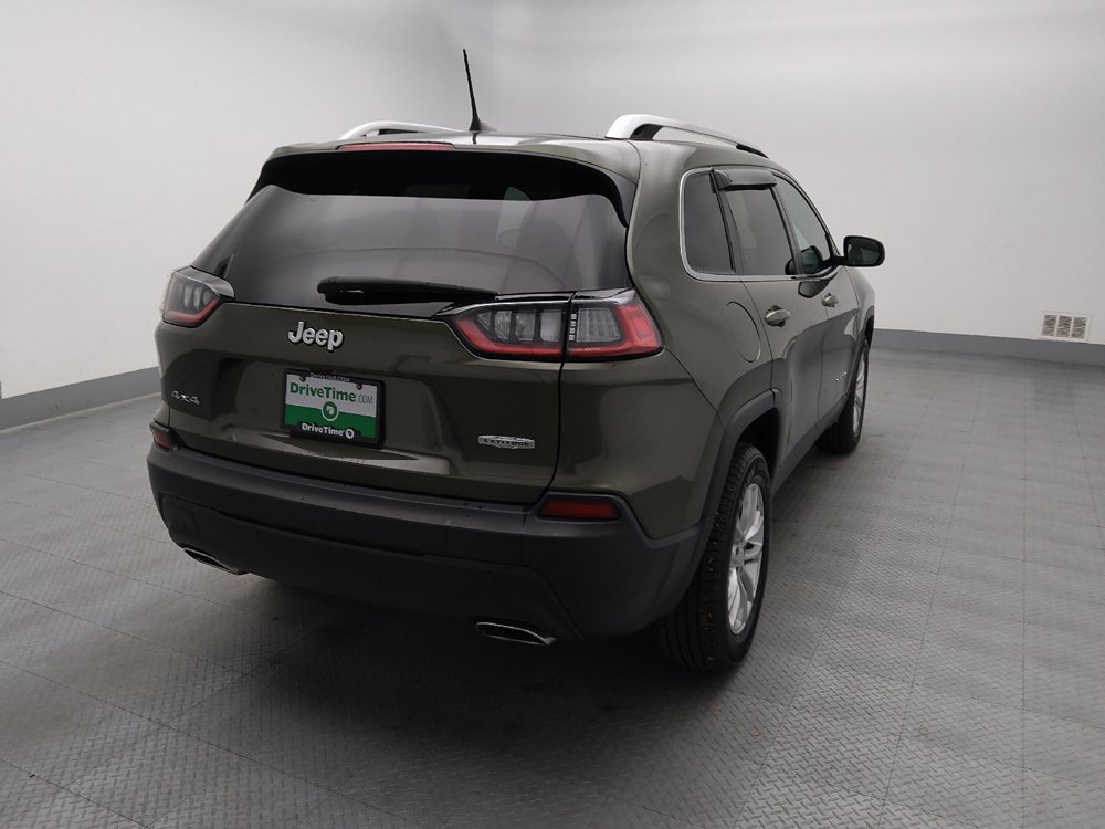 Used 2019 Jeep Cherokee Latitude w/ Cold Weather Group AWD/4WD image 7