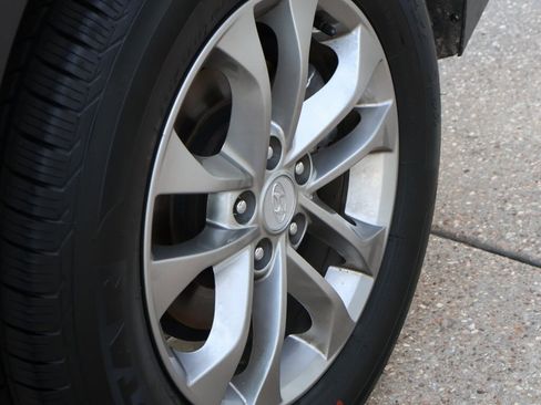 Used 2020 Hyundai Santa Fe SE image 37