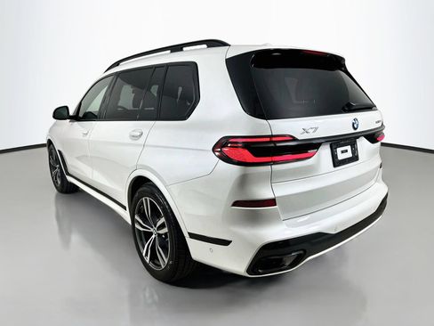 Used 2026 BMW X7 xDrive40i w/ M Sport Package AWD/4WD image 7
