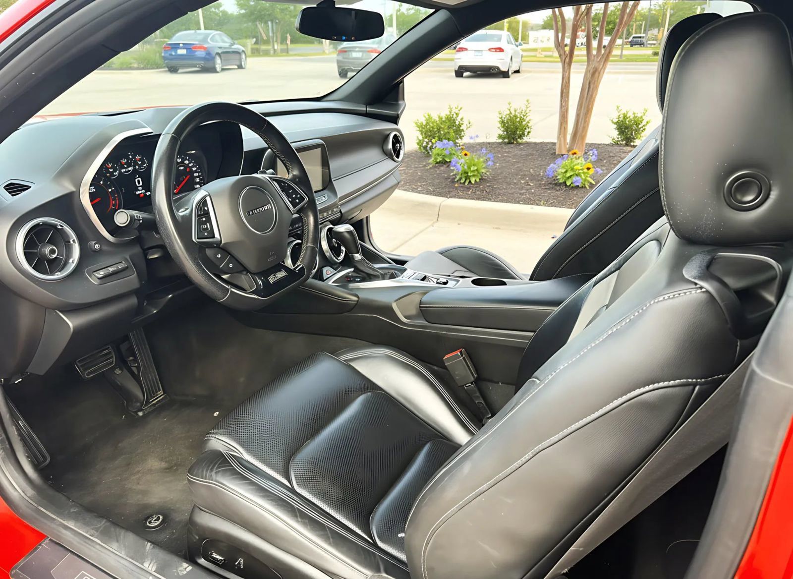 Used 2017 Chevrolet Camaro SS RWD image 9
