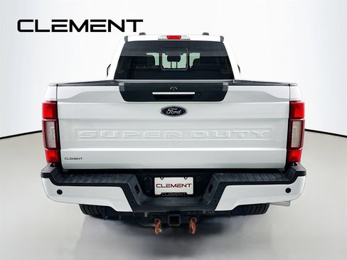 Certified 2022 Ford F250 Lariat w/ Lariat Ultimate Package AWD/4WD image 8