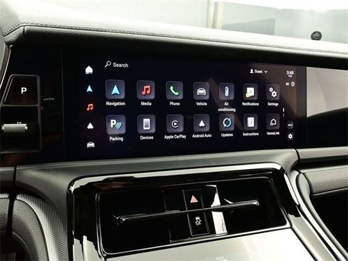 Used 2024 Porsche Panamera 4 image 10