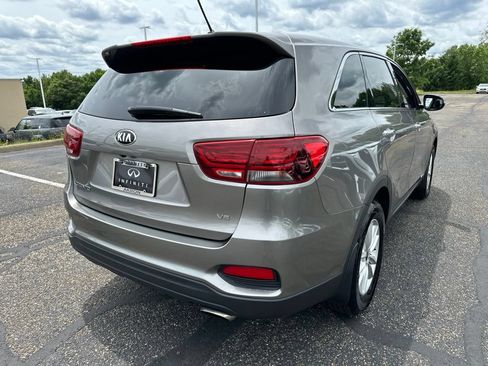 Used 2019 Kia Sorento AWD V6 image 10