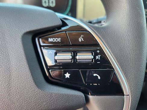 New 2026 Kia Niro LX FWD image 17