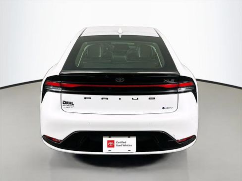 Certified 2023 Toyota Prius XLE image 11