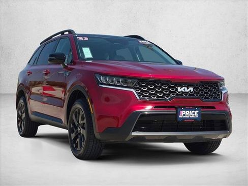 Used 2023 Kia Sorento S w/ Panoramic Sunroof Package AWD/4WD image 3