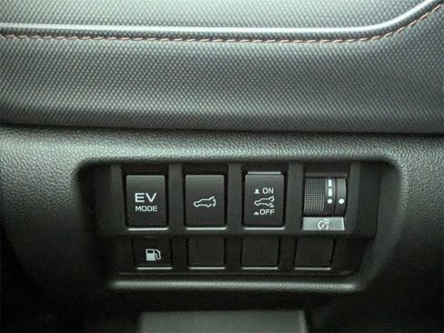 New 2025 Subaru Forester Touring image 29