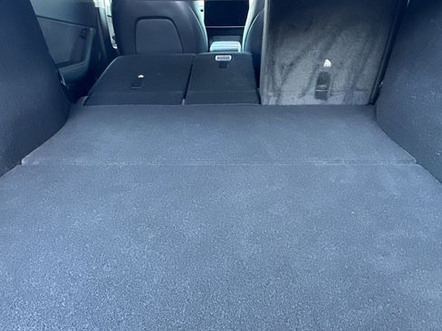 Used 2025 Tesla Model Y Long Range image 16