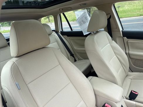Used 2013 Volkswagen Jetta TDI FWD image 31