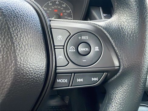 Used 2025 Toyota Corolla LE image 25