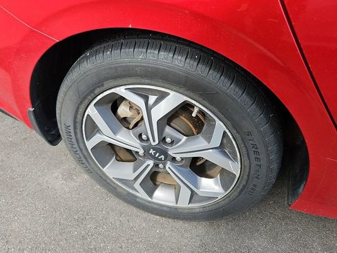 Used 2020 Kia Forte LXS image 8