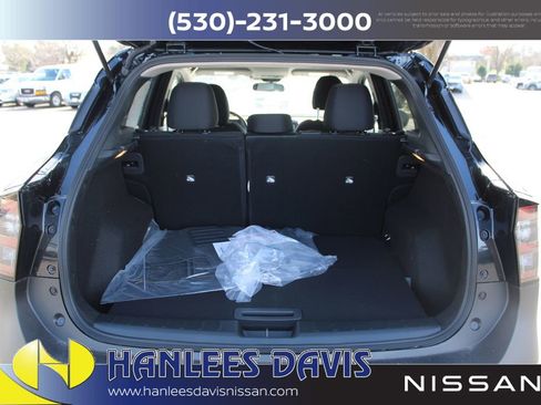 New 2026 Nissan Kicks SV image 10