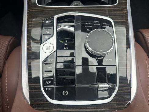 Used 2024 BMW X5 xDrive50e w/ M Sport Package AWD/4WD image 26