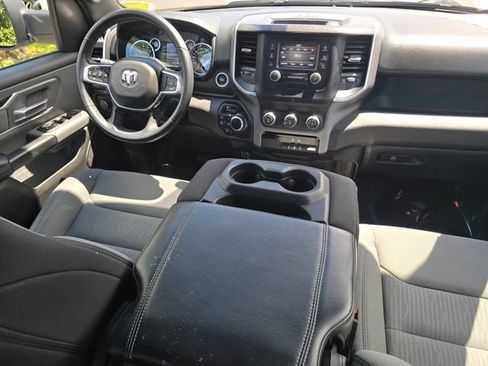 Used 2022 RAM 1500 Big Horn AWD/4WD image 34