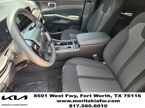 New 2026 Kia Sorento LX FWD image 9