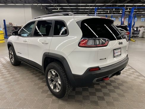 Used 2019 Jeep Cherokee Trailhawk image 6