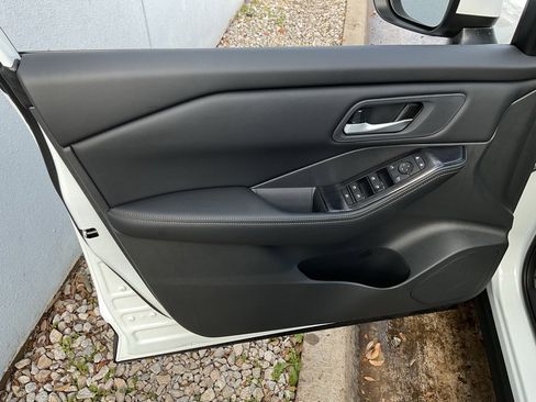 New 2026 Nissan Rogue SV image 12