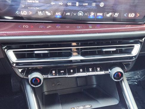 Used 2026 Chevrolet Traverse RS w/ LPO, Floor Liner Package AWD/4WD image 20