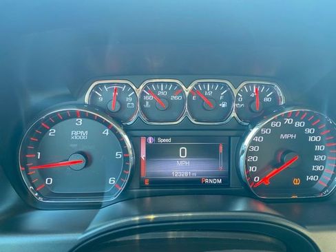 Used 2015 GMC Sierra 1500 SLT w/ SLT Crew Cab Value Package image 24