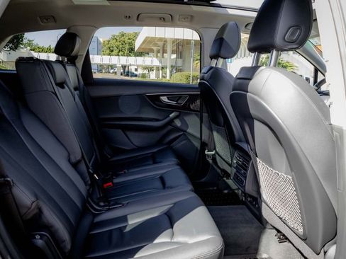 Used 2022 Audi Q7 3.0T Premium w/ Convenience Package image 15