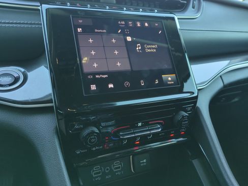 Certified 2023 Jeep Grand Cherokee Laredo image 12