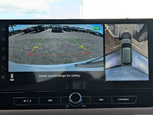 Used 2025 Mitsubishi Outlander SEL image 29