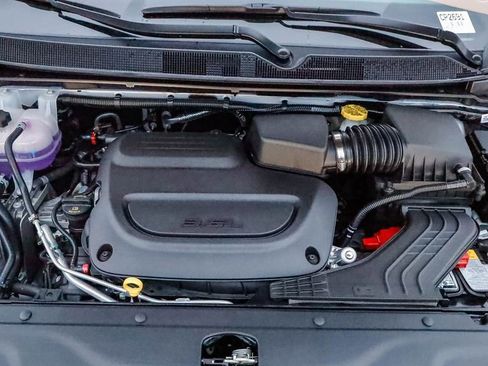 New 2026 Chrysler Pacifica Pinnacle w/ Trailer Tow Group image 33