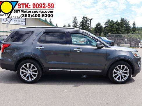 Used 2017 Ford Explorer Limited AWD/4WD image 9
