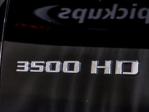 Used 2020 Chevrolet Silverado 3500 LTZ w/ LTZ Plus Package AWD/4WD image 46