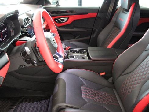 Used 2023 Lamborghini Urus S AWD/4WD image 24