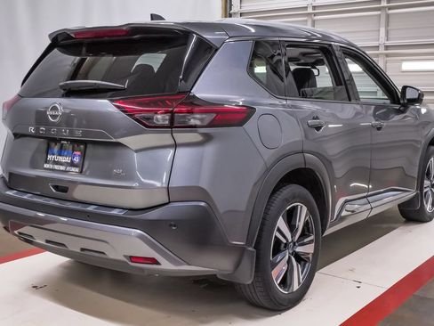 Used 2023 Nissan Rogue SL FWD image 6