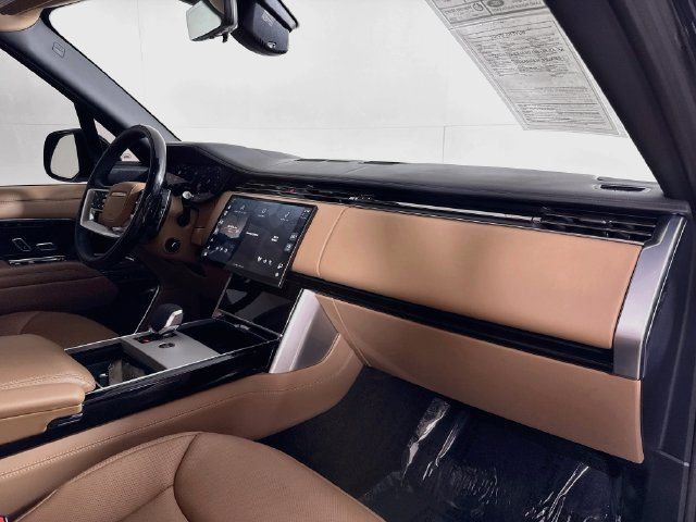 Certified 2024 Land Rover Range Rover Long Wheelbase Autobiography AWD/4WD image 32