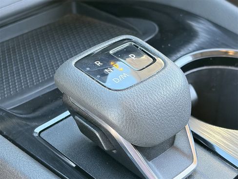 Used 2023 Nissan Rogue SV w/ SV Premium B Package image 26