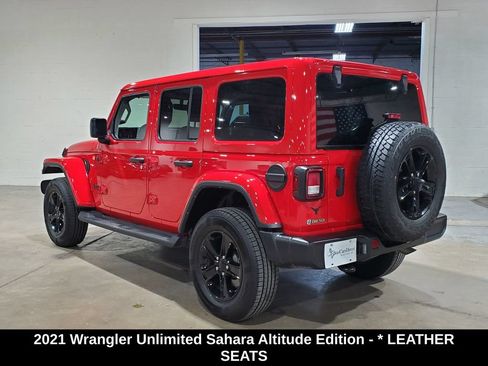 Used 2021 Jeep Wrangler Unlimited Sahara AWD/4WD image 12