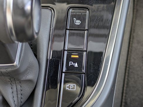 Certified 2023 Kia Niro EX FWD image 26